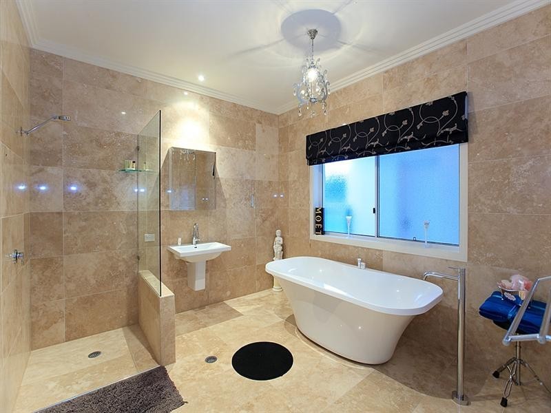 124 London Road, Belmont QLD 4153