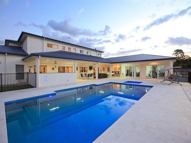 124 London Road, Belmont QLD 4153