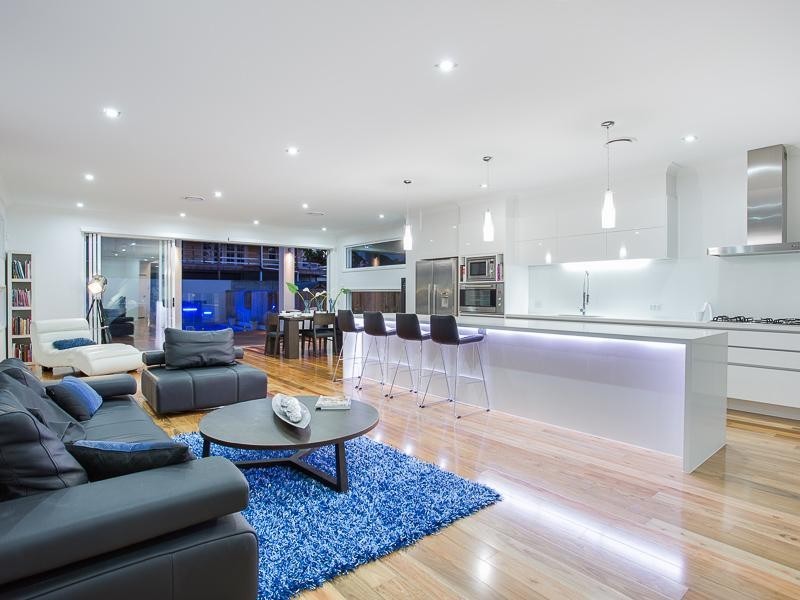 104 Malcolm Street, Hawthorne QLD 4171