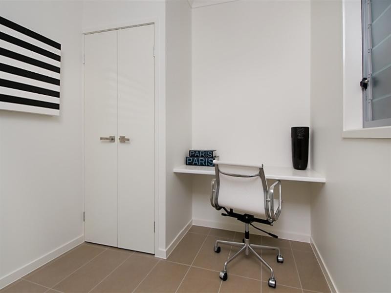 7/18 Barton Road, Hawthorne QLD 4171