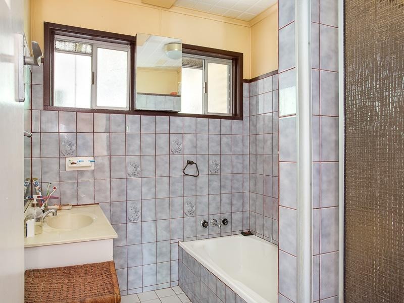 220 Monash Road, Tarragindi QLD 4121