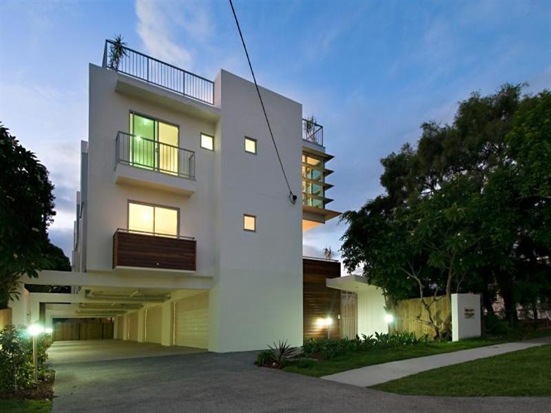 2/9 Jamieson Street, Bulimba QLD 4171