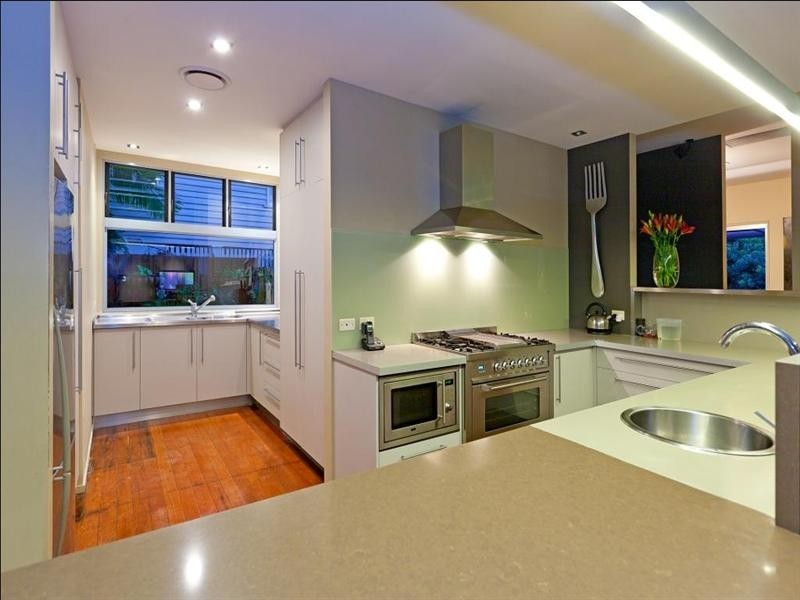 5 Stafford Street, East Brisbane QLD 4169