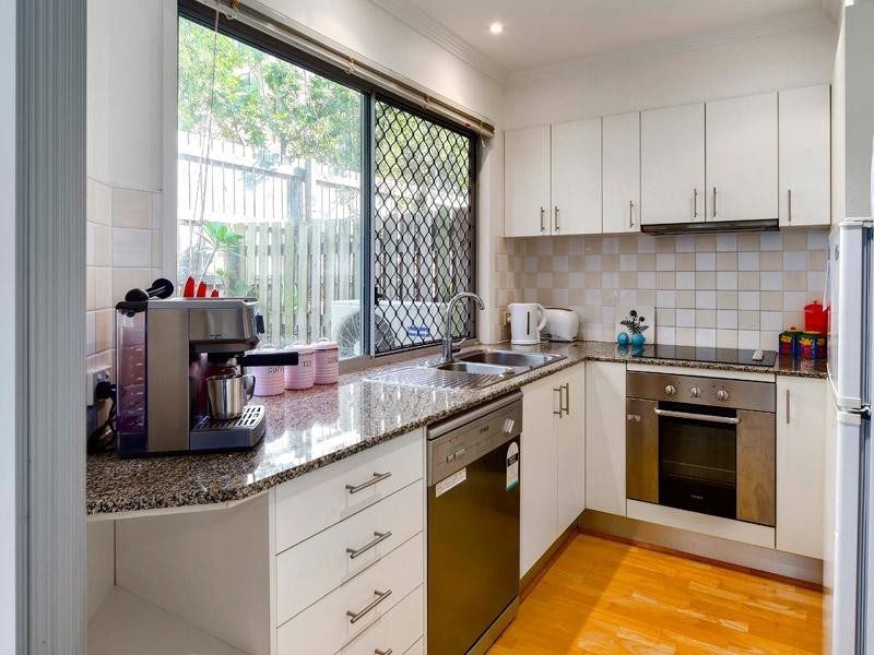 1/12-14 Elwell Street, Morningside QLD 4170