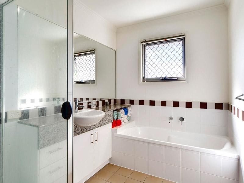 1/12-14 Elwell Street, Morningside QLD 4170