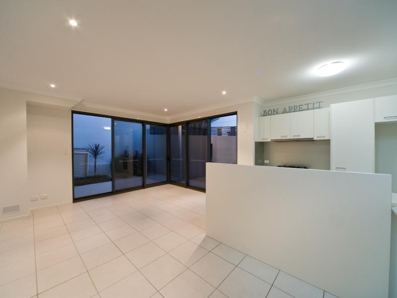 2/37 Jersey Street, Morningside QLD 4170