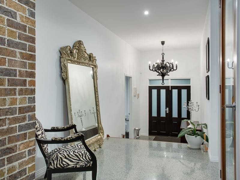7 Merinda Street, Greenslopes QLD 4120