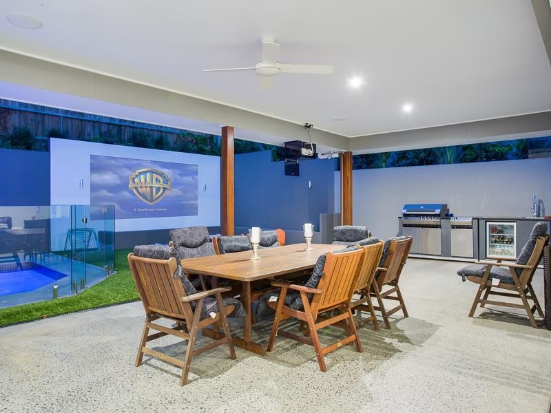 7 Merinda Street, Greenslopes QLD 4120