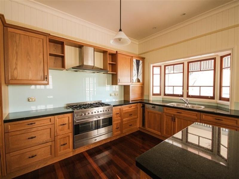 272 Ferguson Road, Seven Hills QLD 4170