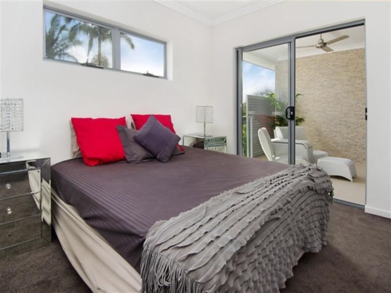 25 Balmoral Street, Hawthorne QLD 4171