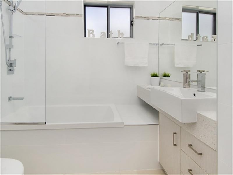 25 Balmoral Street, Hawthorne QLD 4171