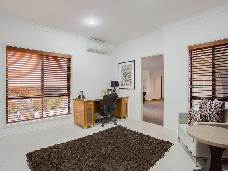 6 Downwind Court, Birkdale QLD 4159