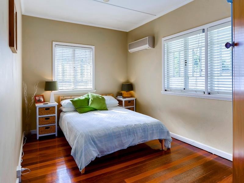 24 Burrai Street, Morningside QLD 4170