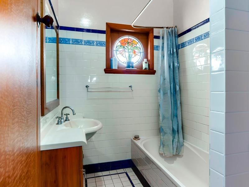 24 Burrai Street, Morningside QLD 4170