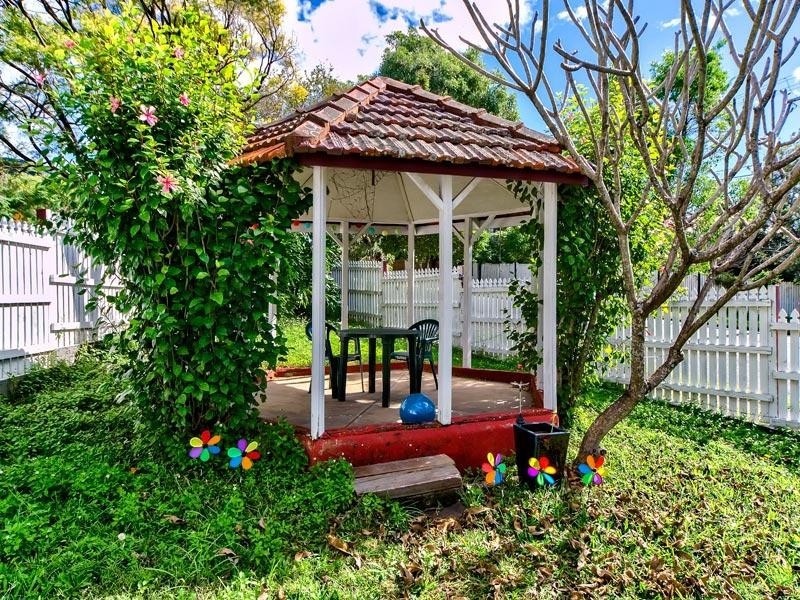 24 Burrai Street, Morningside QLD 4170