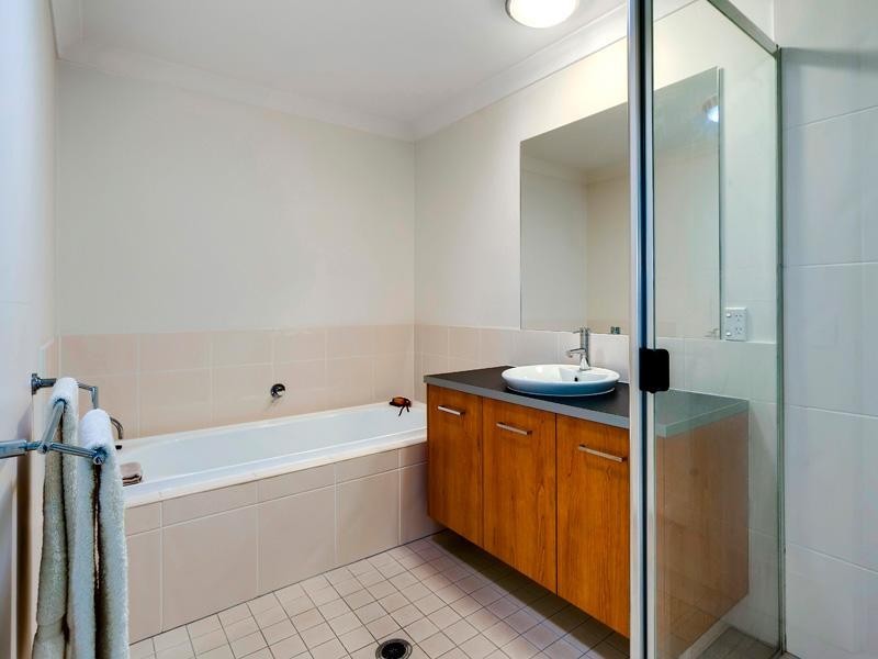 4 Celestial Court, Carina QLD 4152