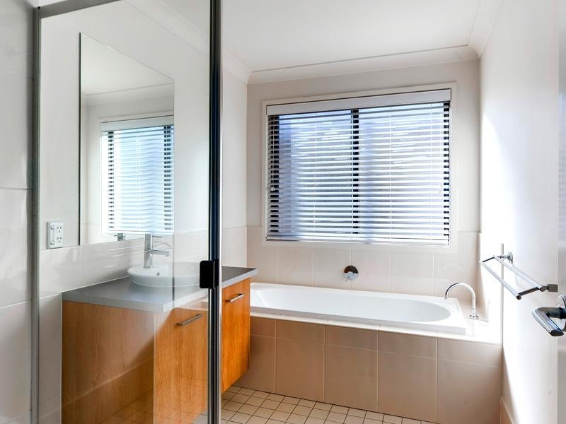 16 Celestial Court, Carina QLD 4152