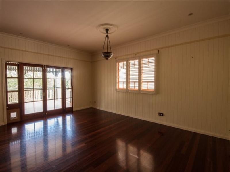 272 Ferguson Road, Seven Hills QLD 4170