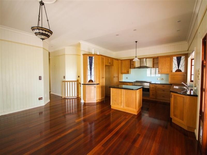 272 Ferguson Road, Seven Hills QLD 4170