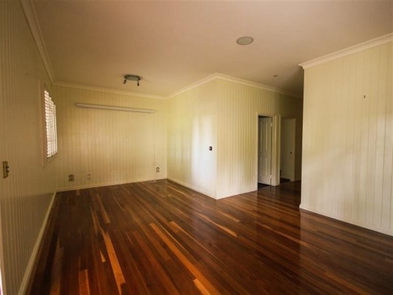 272 Ferguson Road, Seven Hills QLD 4170