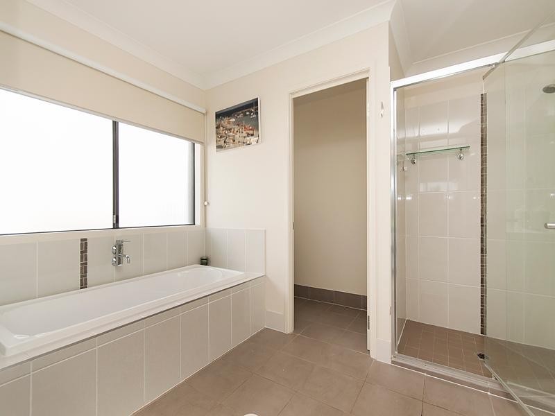 51 Frank Street, Norman Park QLD 4170