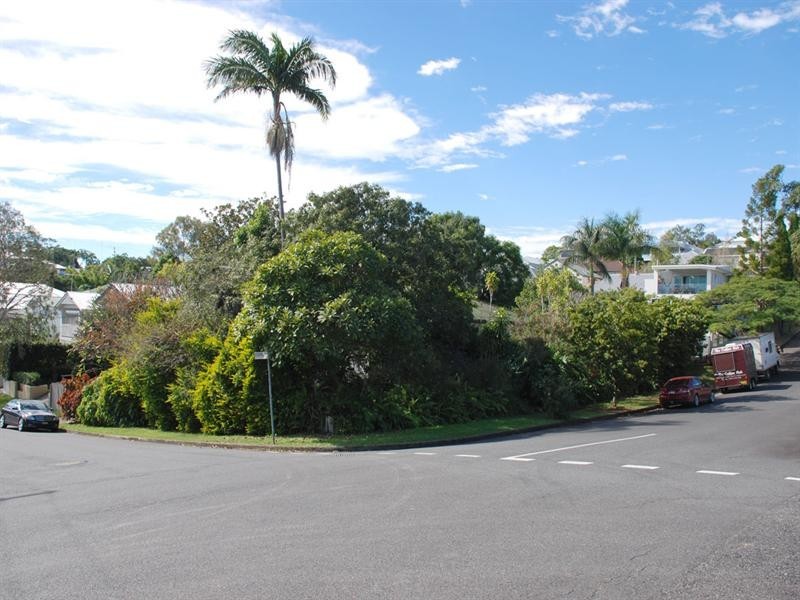 49 Dickens Street, Norman Park QLD 4170