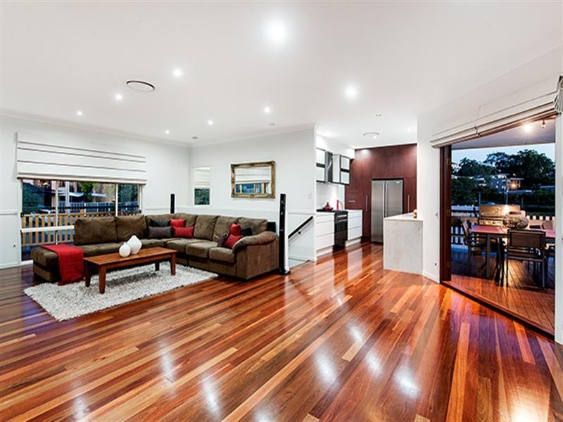 39 Lavington Street, Coorparoo QLD 4151