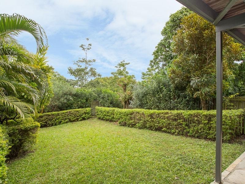 60 Bennetts Road, Camp Hill QLD 4152