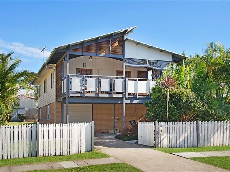 12 Bent Street, Cannon Hill QLD 4170