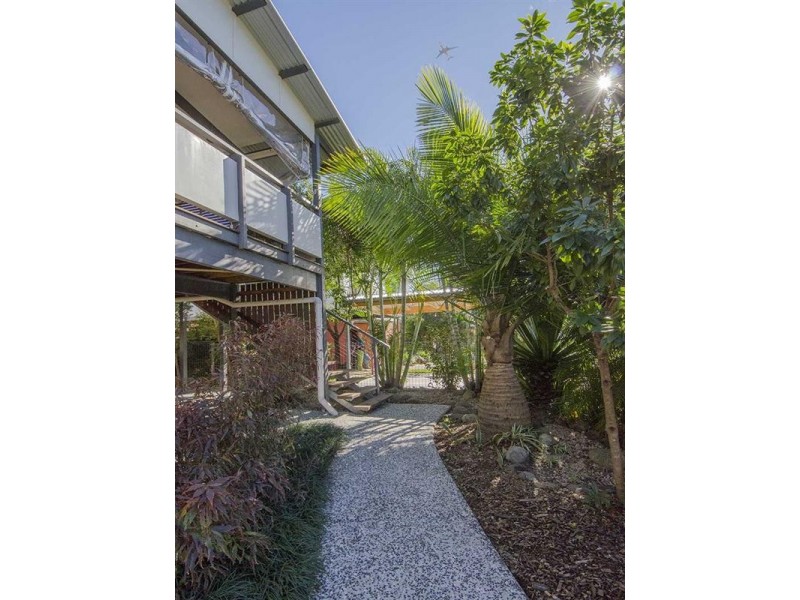 12 Bent Street, Cannon Hill QLD 4170