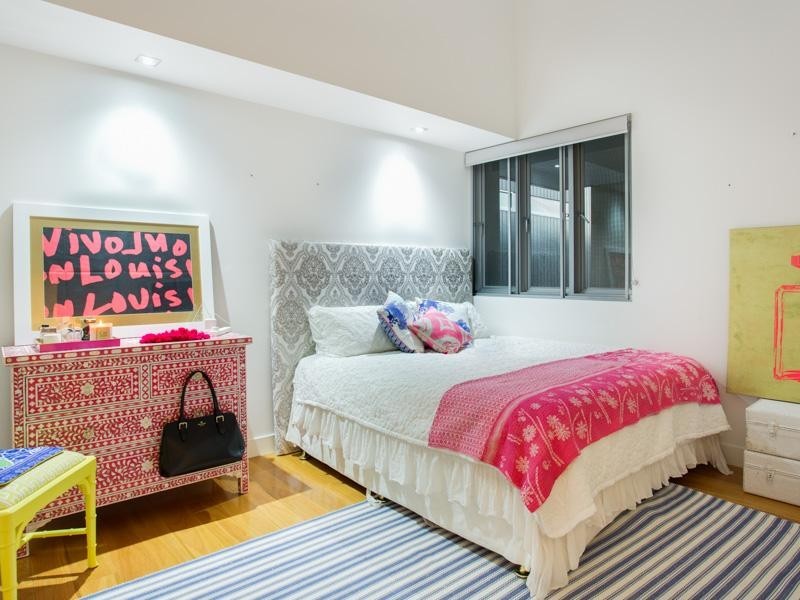 9 Addison Avenue, Bulimba QLD 4171