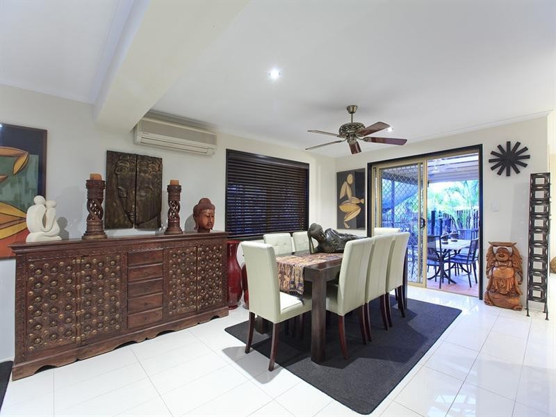 10 Victoria Street, Balmoral QLD 4171