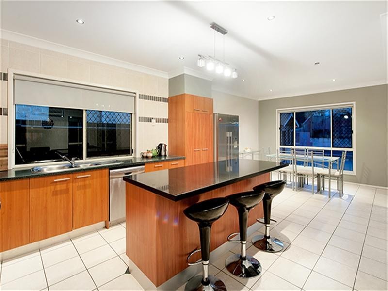 108 Apollo Road, Bulimba QLD 4171