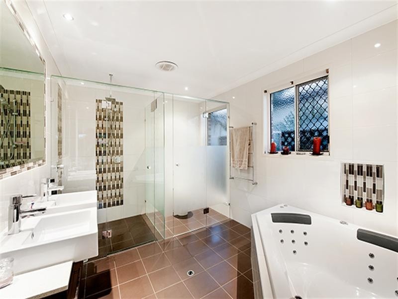 108 Apollo Road, Bulimba QLD 4171