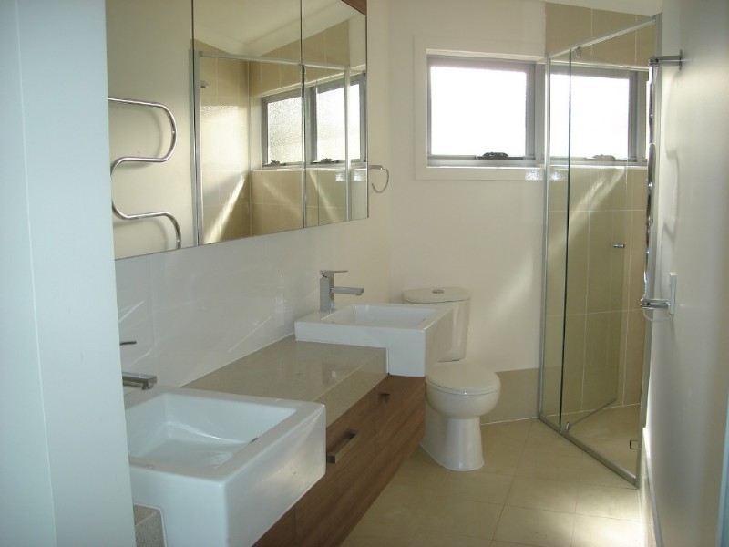 2+4/25 Princess Street, Bulimba QLD 4171