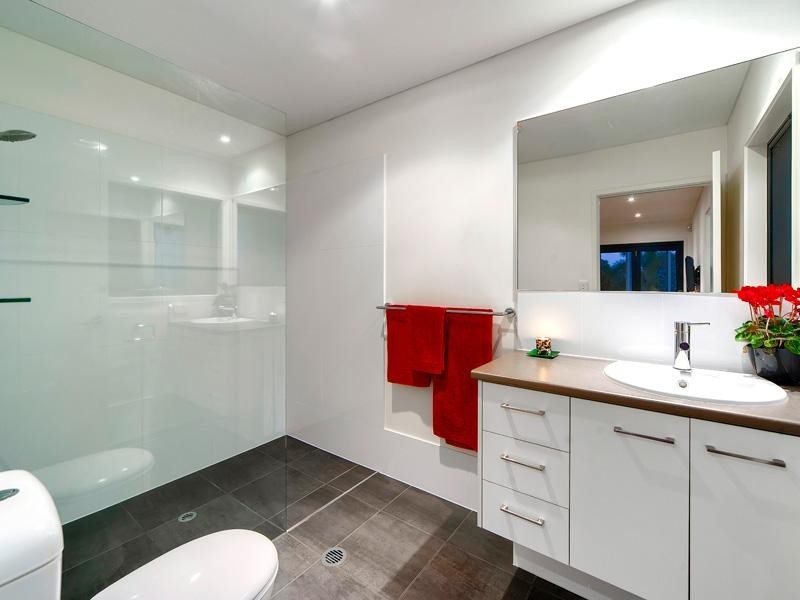 30 Quirinal Crescent, Seven Hills QLD 4170