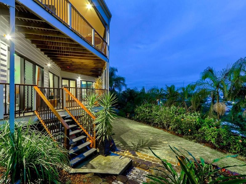 30 Quirinal Crescent, Seven Hills QLD 4170