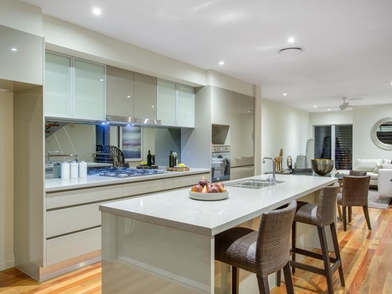 1/16-18 Barton Parade, Balmoral QLD 4171