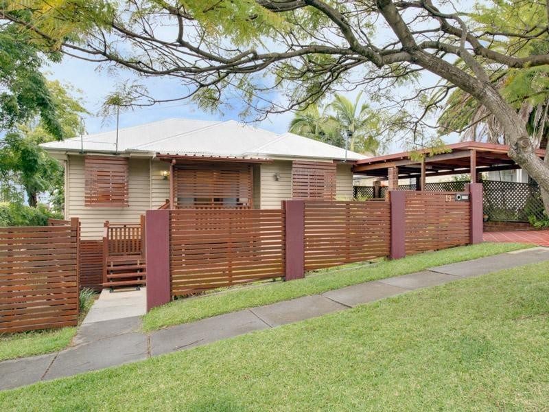 19 Thorpe Street, Balmoral QLD 4171