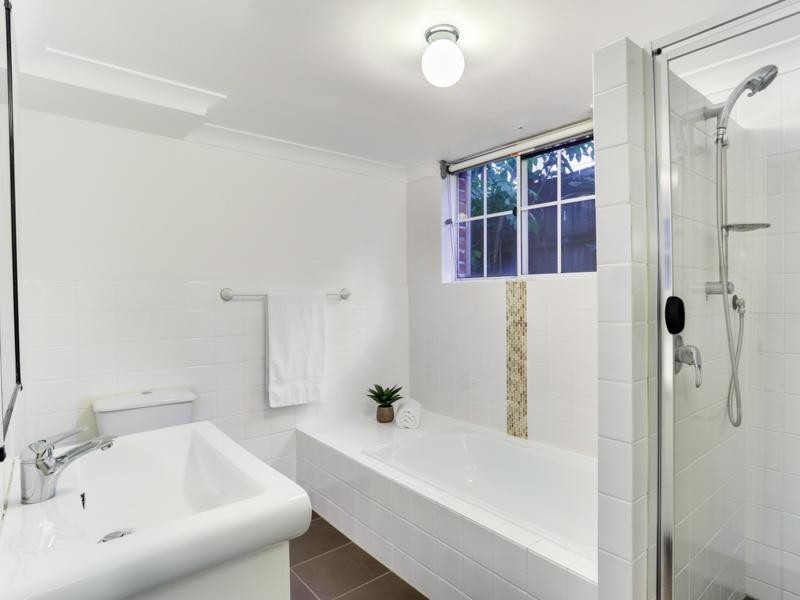 19 Thorpe Street, Balmoral QLD 4171