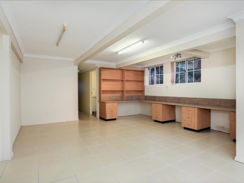 19 Thorpe Street, Balmoral QLD 4171