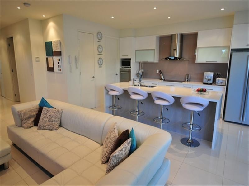 21 Bulimba Parade, Bulimba QLD 4171