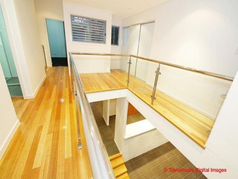 136 Porteus Drive, Seven Hills QLD 4170