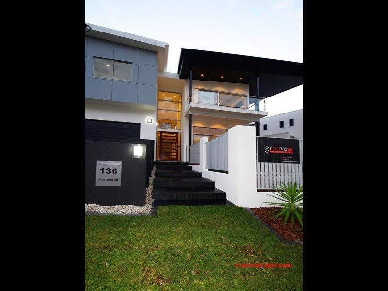 136 Porteus Drive, Seven Hills QLD 4170