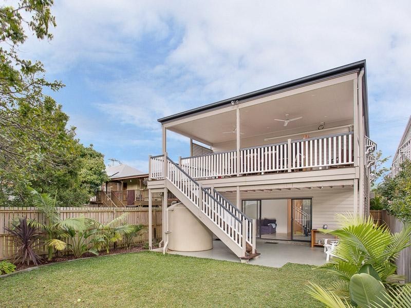 182 Milsom Street, Norman Park QLD 4170