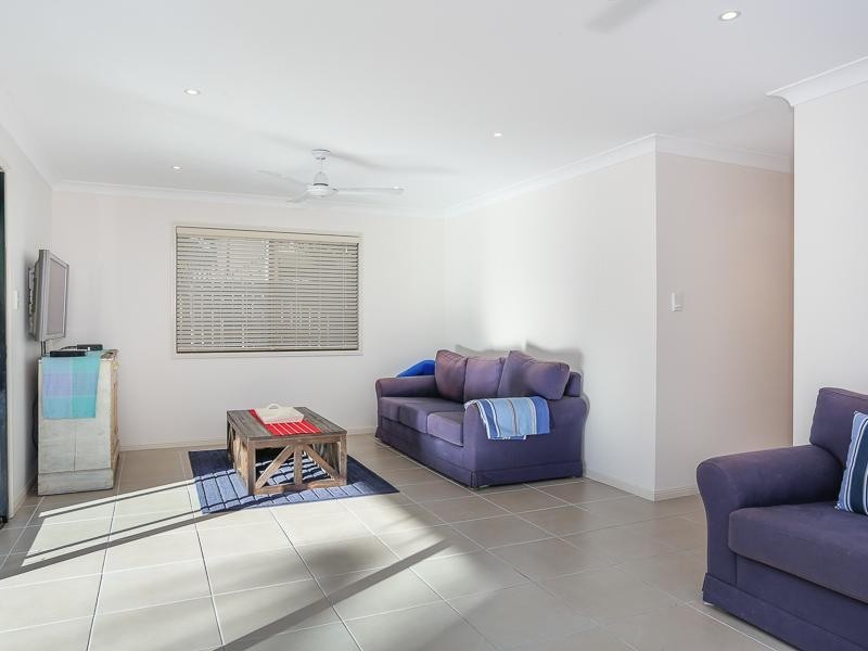 182 Milsom Street, Norman Park QLD 4170