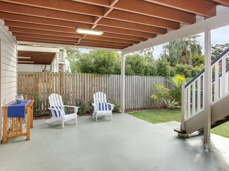 182 Milsom Street, Norman Park QLD 4170