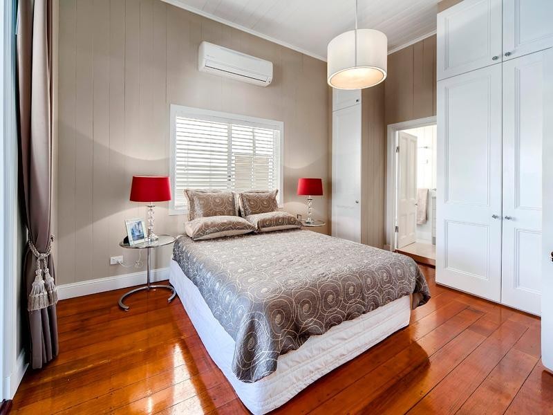 17 Northcote Street, East Brisbane QLD 4169