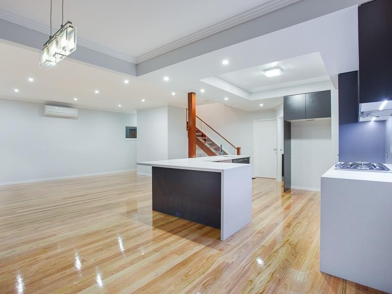 51 Ferguson Road, Camp Hill QLD 4152