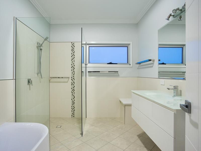 51 Ferguson Road, Camp Hill QLD 4152